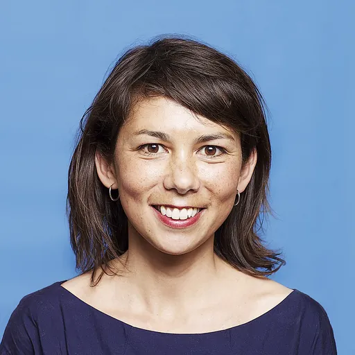 Portrait of Mei Li Vos