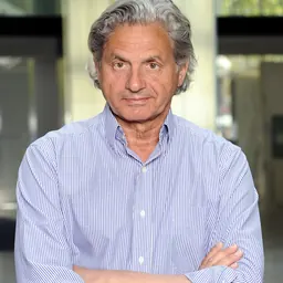 Portrait of Alain Frachon