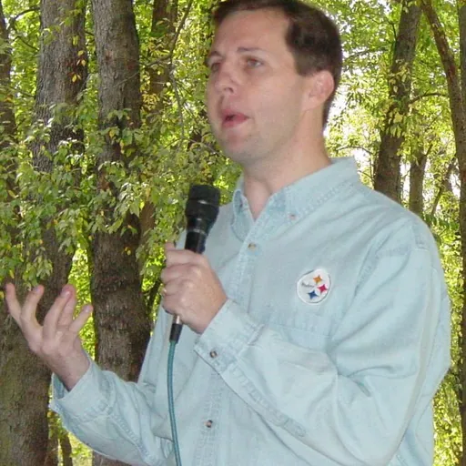 Portrait of Jeff Habay