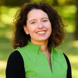 Portrait of Rebecca Vassarotti