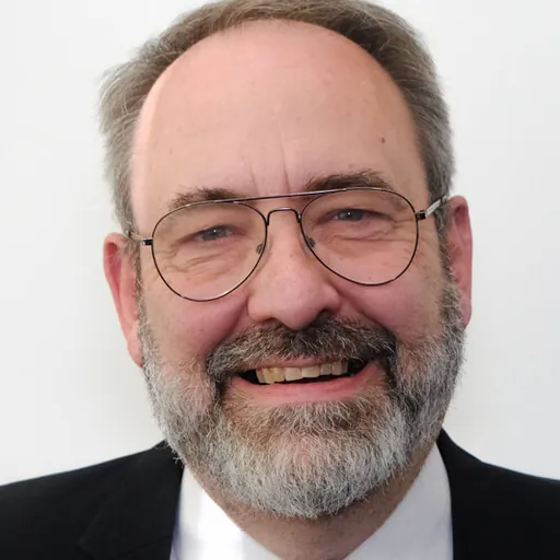 Portrait of Tom Morton