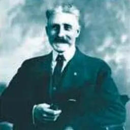 Portrait of David Latta