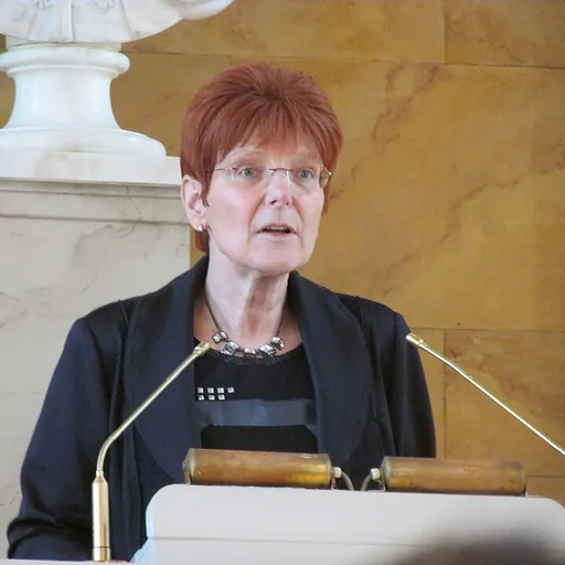 Portrait of Hiltraud Casper-Hehne