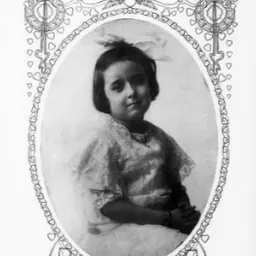 Portrait of Rosana Logan