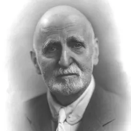 Portrait of Alex Dow