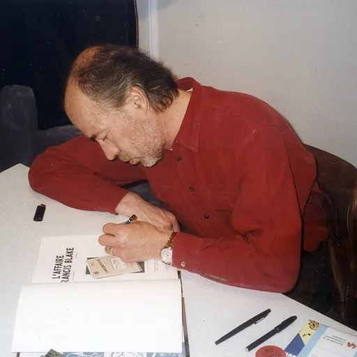 Portrait of Ted Benoît