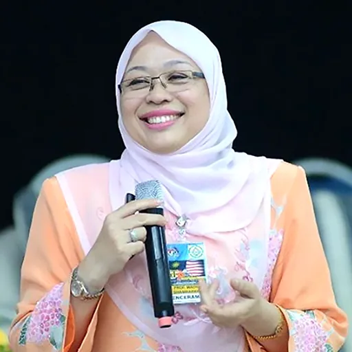 Portrait of Shamrahayu A. Aziz
