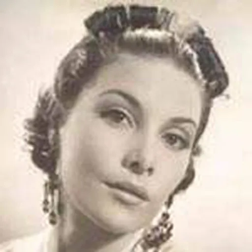 Portrait of Pearl Argyle