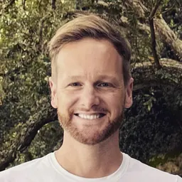 Portrait of Simon Latimer