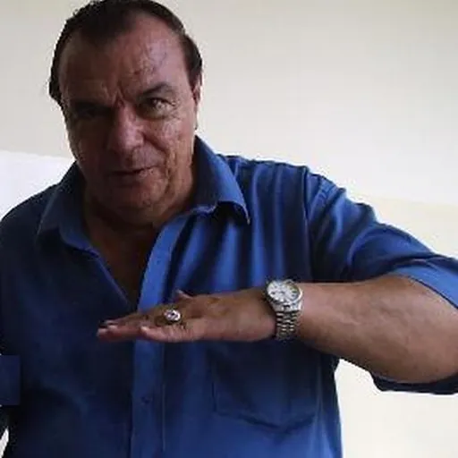 Portrait of Gil Gomes