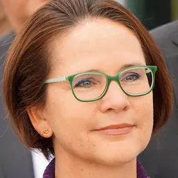 Portrait of Yuriko Backes