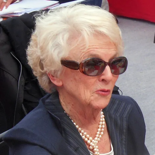 Portrait of Mona Ozouf