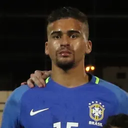 Portrait of Léo Santos