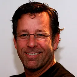 Portrait of Steven Sloane