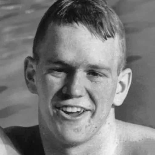 Portrait of Roy Saari