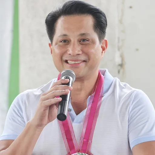 Portrait of Glenn Soco