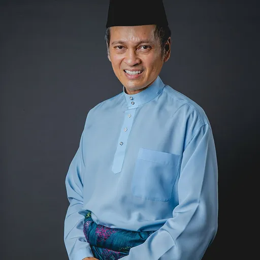 Portrait of Armin Baniaz Pahamin