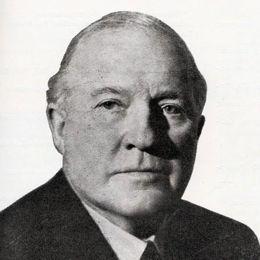 Portrait of Tom Naudé