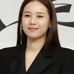 Portrait of Jo Yoon-hee