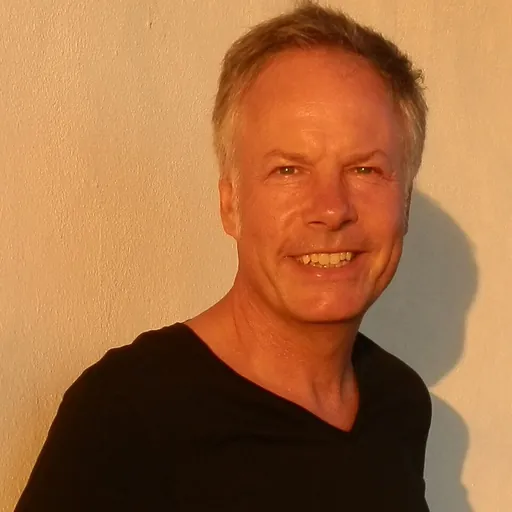 Portrait of Tim Davies