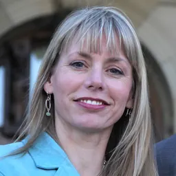 Portrait of Sue Huff