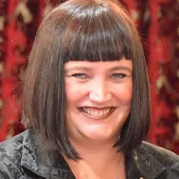 Portrait of Raelene Castle