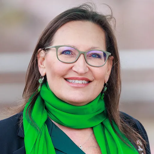 Portrait of Lori Urso
