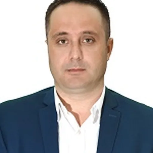 Portrait of Driton Selmanaj