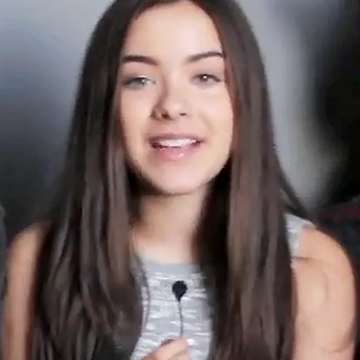 Portrait of Angie Vázquez