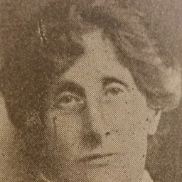 Portrait of Hannah Barnett-Trager