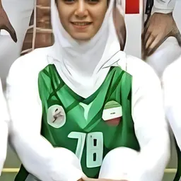 Portrait of Elnaz Ghasemi