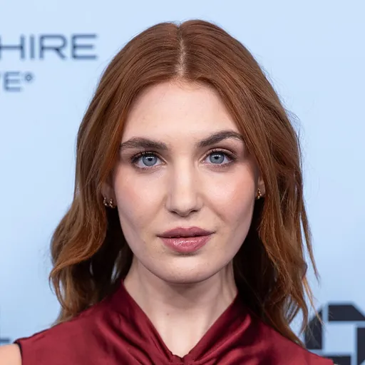 Portrait of Sophie Nélisse