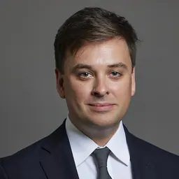 Portrait of Ross Kempsell, Baron Kempsell