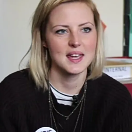 Portrait of Kristin Hallenga