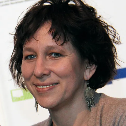 Portrait of Ariela Bogenberger