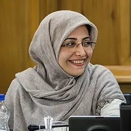 Portrait of Elham Fakhari