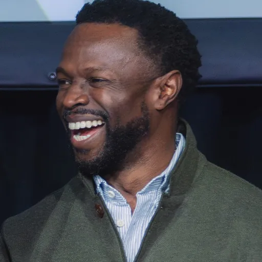 Portrait of Sean Patrick Thomas