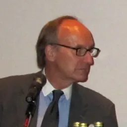 Portrait of Warren Hoge