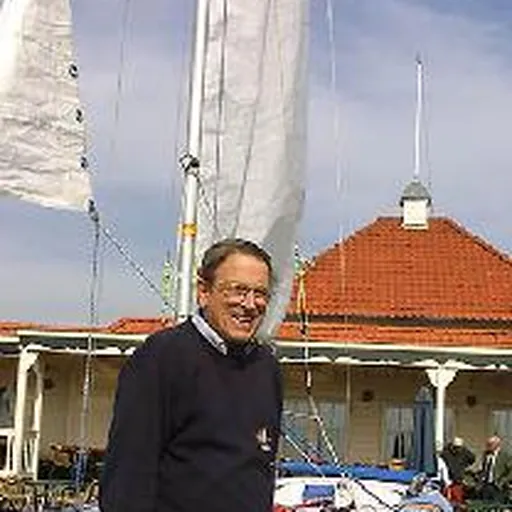 Portrait of Cle Jeltes
