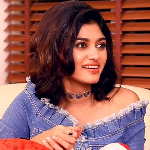 Portrait of Oviya