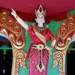 Portrait of Pan Htwar