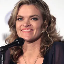 Portrait of Missi Pyle