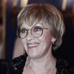 Portrait of Alisa Freindlich