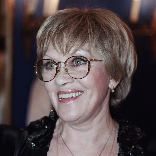 Portrait of Alisa Freindlich