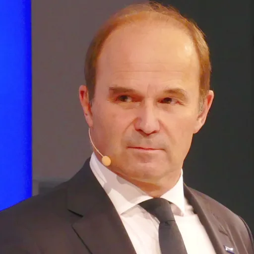 Portrait of Martin Brudermüller