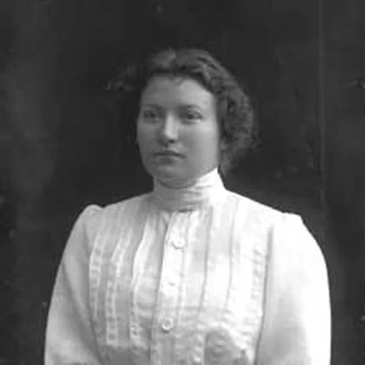 Portrait of Sarah Aaronsohn