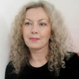 Portrait of Nicole Stenger