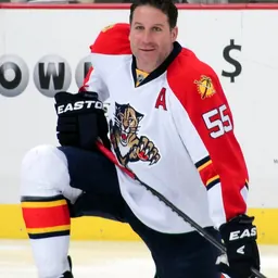 Portrait of Ed Jovanovski