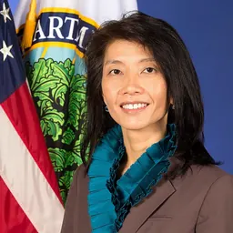 Portrait of Holly Ham