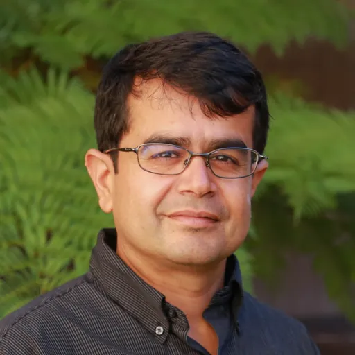 Portrait of Samir Mitragotri